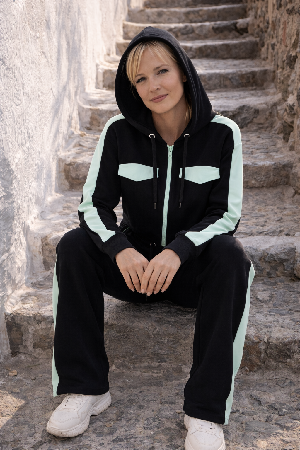Damskie Spodnie Dresowe Sweats Utility "Dark Neon Pistachio" – Adjustable Leg - Polishh stuff